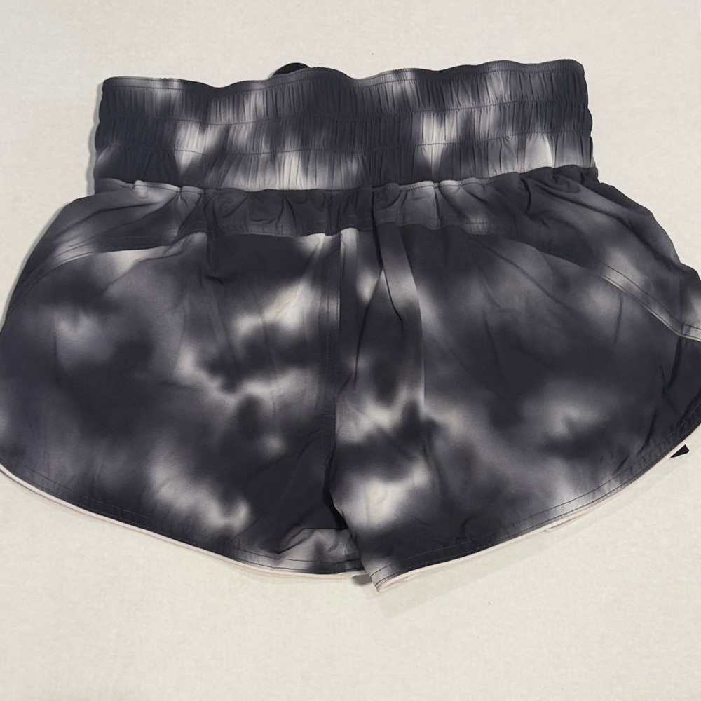 Women's Athletic Ombre Shorts in Black and Gray - Picture 6 of 9